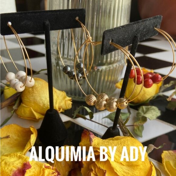 Alquimia Gold and Black Earrings - Picture 2 of 2